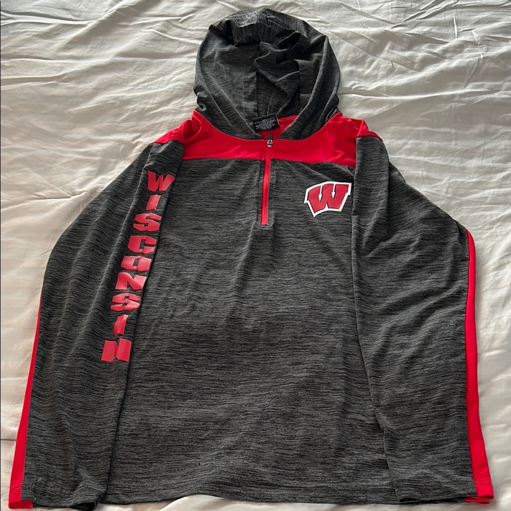 Wisconsin Badgers Gray and Red Thin Hoodie
